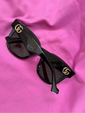 Gucci Black Square Frame Sunglasses with Gold GG Accent gg0998S